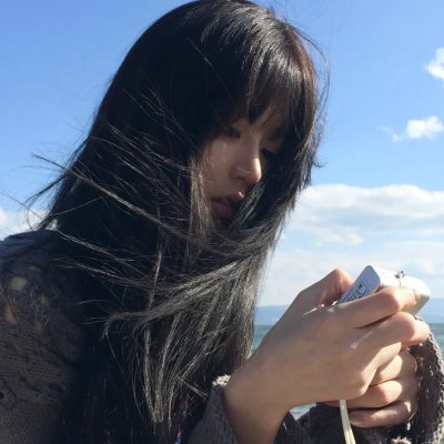 碧窗艳影