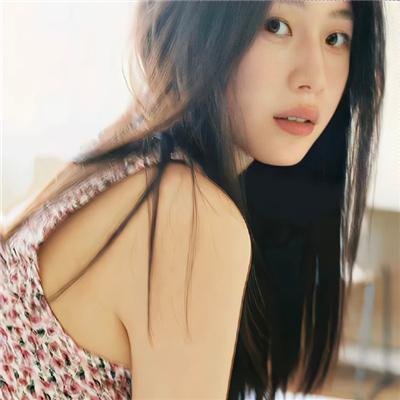 闭上眼睛活着很容易